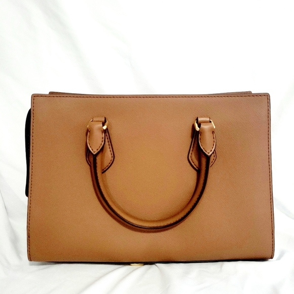 🏷1 DAY SALE🏷⭐️Micheal Kors Sheila Non Leather Vegan Satchel⭐️ - Picture 7 of 10